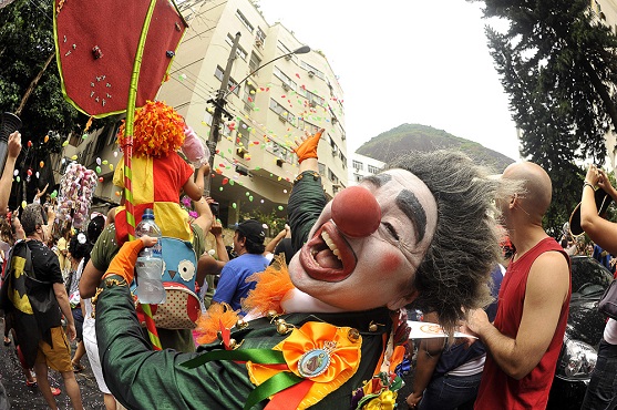 Blocos garantem manter animao em um Carnaval marcado pela crise