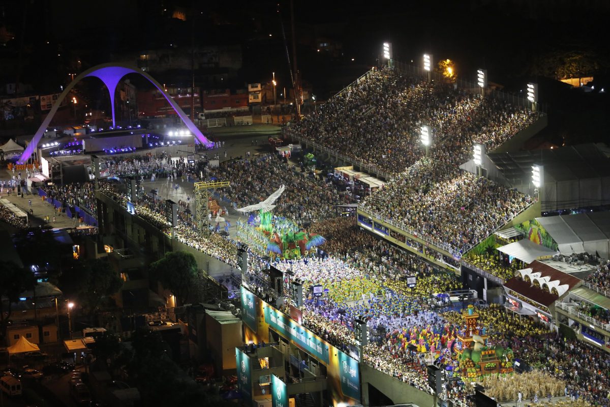 Pesquisa mostra que turistas comeam a trocar Rio por So Paulo na hora de brincar o Carnaval