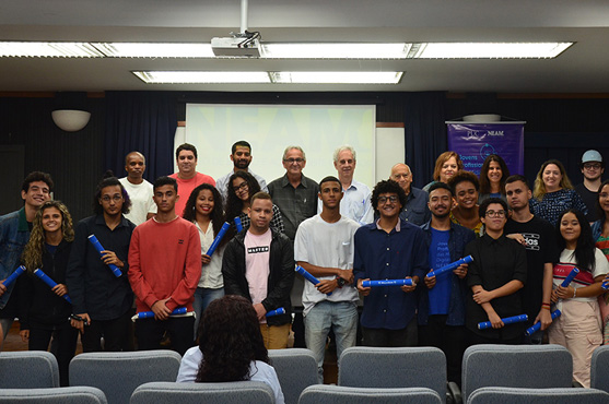 NEAM forma primeira turma do curso Jovens das Mdias Digitais: Introduo ao Audiovisual e Informtica