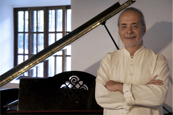 Gilson Peranzzetta foi o primeiro convidado do Projeto Memória Musical