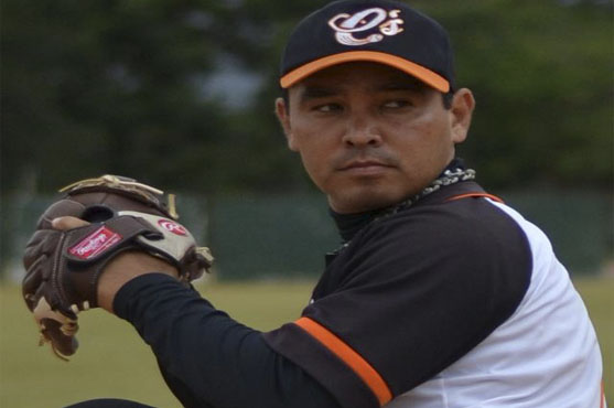 O jogador de basebol Erick Nakano é o perfil em destaque desta edição